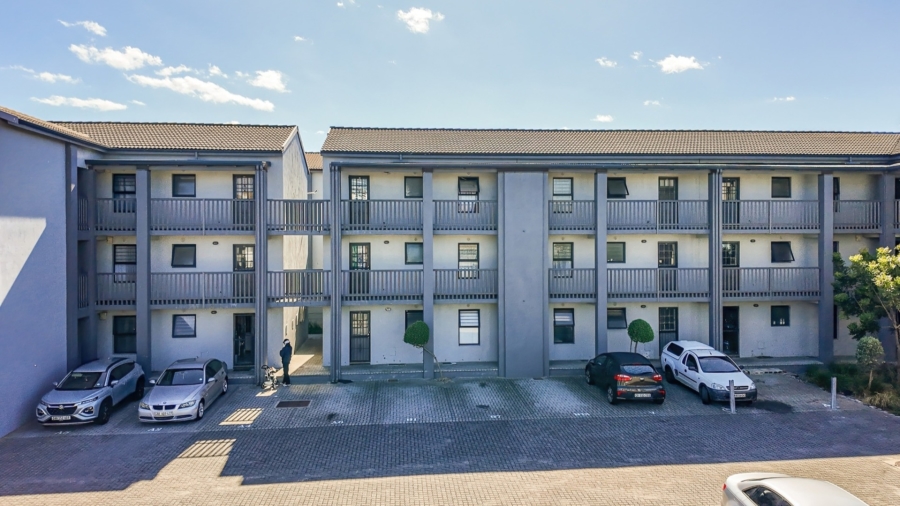 2 Bedroom Property for Sale in Parklands East Western Cape